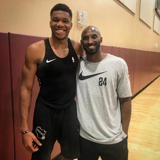 加纳国脚弗朗西斯已经在日本接受手术，之后将返回法国康复（加纳国脚弗朗西斯已在日本完成手术，将赴法国康复）