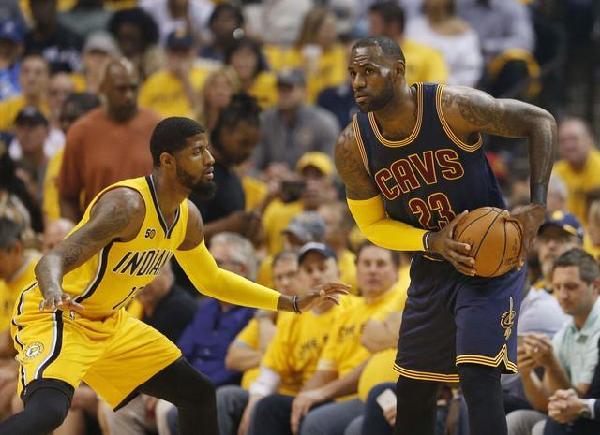 巴洛特利：现在的足球对抗更激烈，我认为自己仍能有出色表现（巴洛特利：当今足球对抗更强，但我依然能踢出高水准）