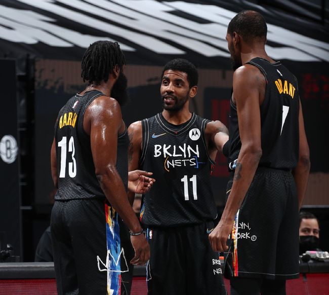 中足联颁奖礼获奖名单：拉莫斯最佳主帅，卡扎荣膺中超MVP（中足联年度颁奖：拉莫斯当选最佳教练，卡扎斩获中超MVP）