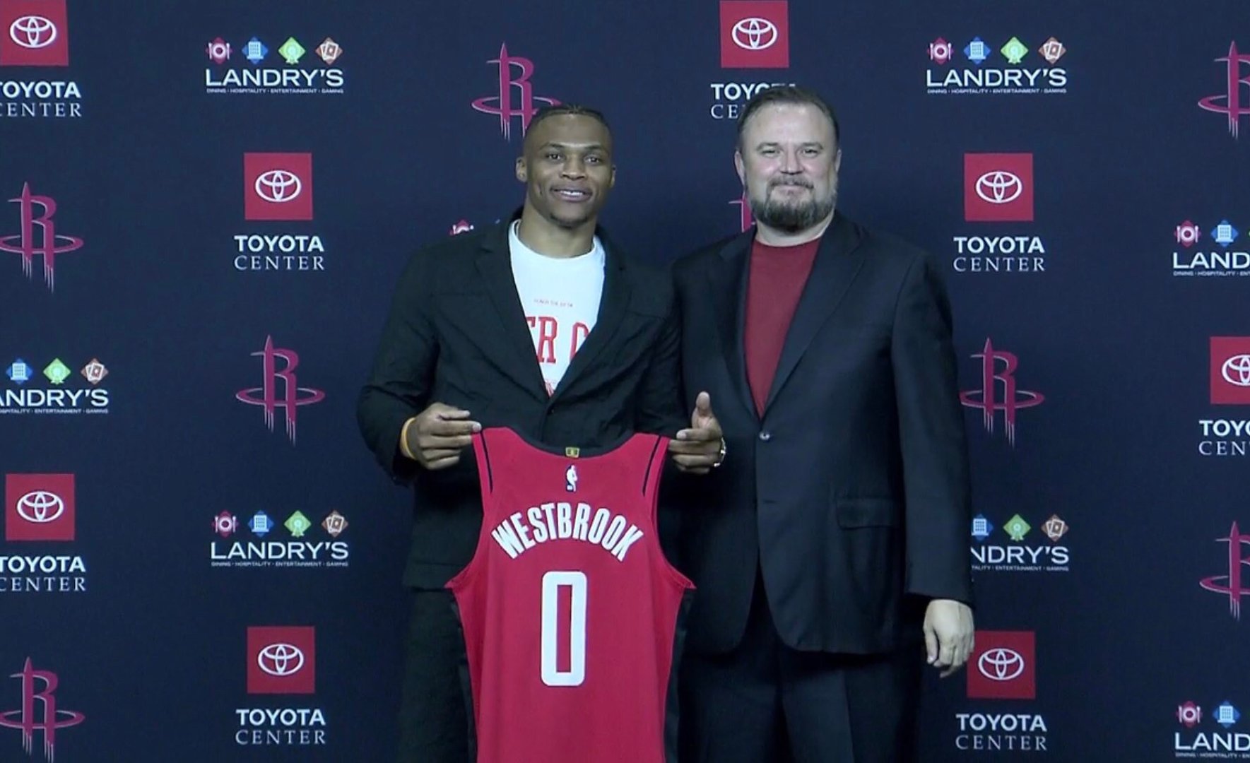 上海狂轰111分，三位外援得分全部上双，首战大胜39分（上海轰下111分，三外援齐上双，首战狂胜39分）