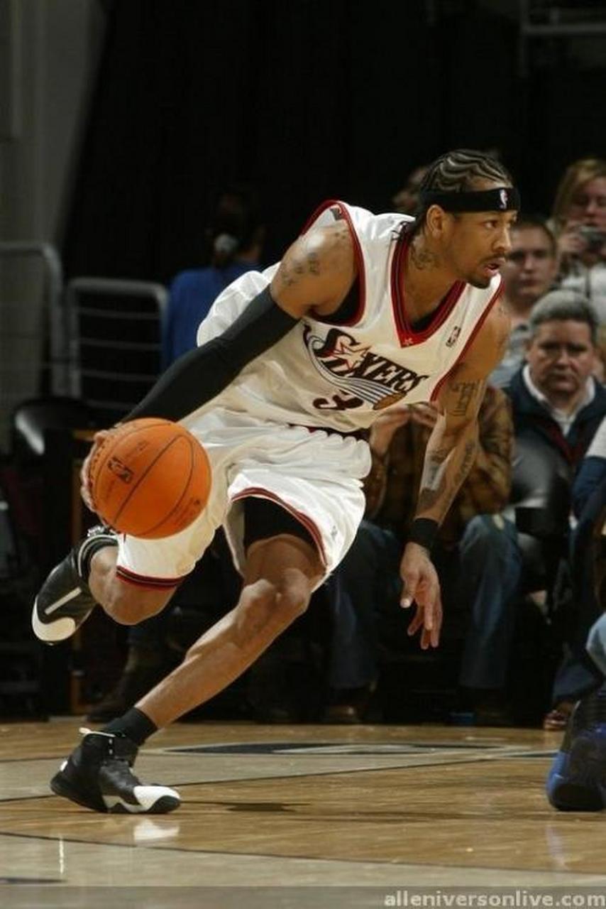 若日尼奥同时斩获欧冠&解放者杯，为达此成就的第15位球员（若日尼奥成第15位同时捧起欧冠与解放者杯的球员）